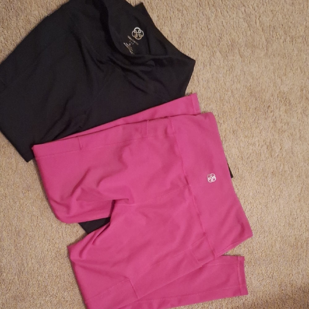 Daisy Fuentes Black Activewear Top